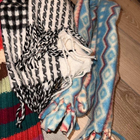 Scarf bundle! - Picture 5 of 6